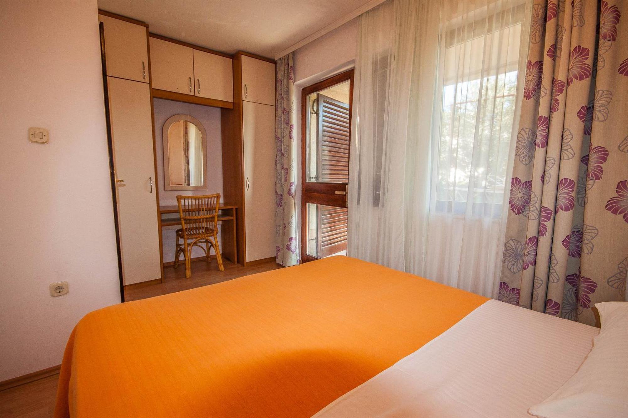 Apartments Rosanda Пакоштане Екстер'єр фото