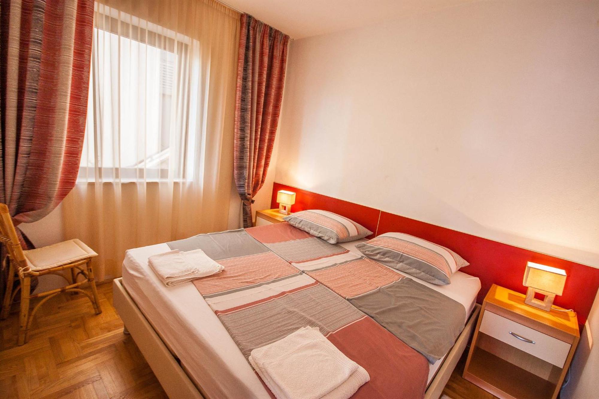 Apartments Rosanda Пакоштане Екстер'єр фото