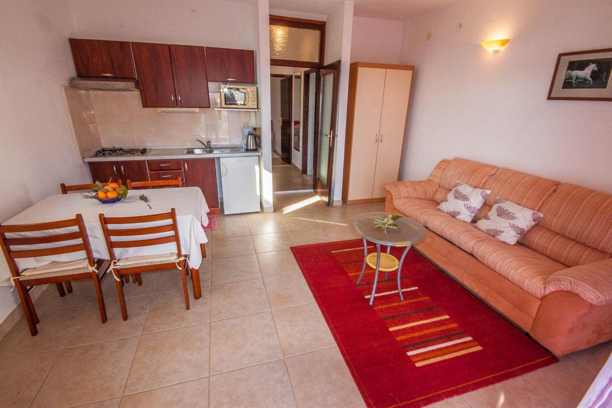 Apartments Rosanda Пакоштане Екстер'єр фото