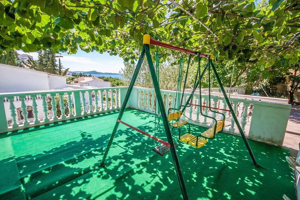 Apartments Rosanda Пакоштане Екстер'єр фото